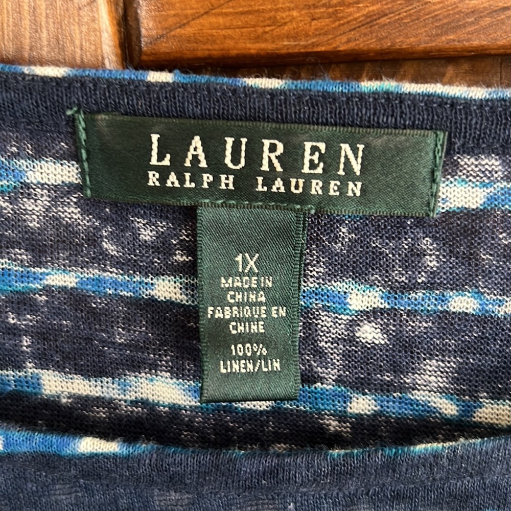 Pretty Patterned Blue Tunic - image 2